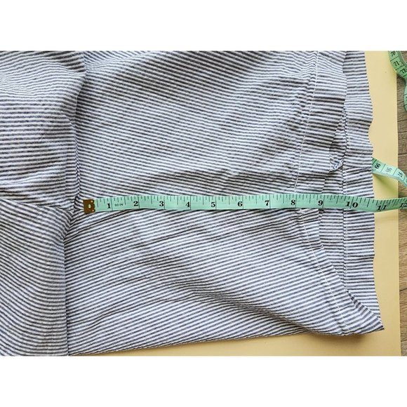 IZOD blue and white seer sucker shorts size 40 - Picture 5 of 6